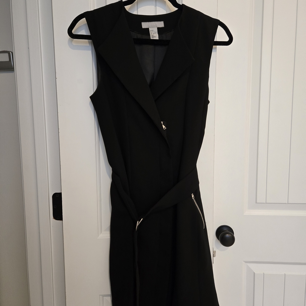 H&M Black Sleeveless Midi Dress